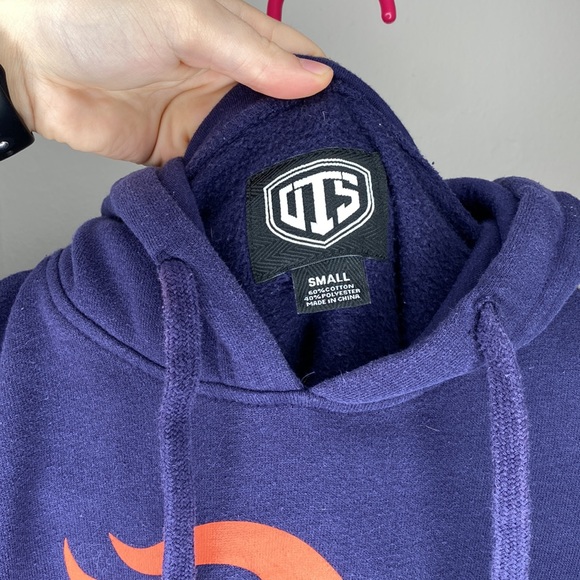 Men’s Small UTS NFL Denver Broncos Hoodie - Picture 3 of 3